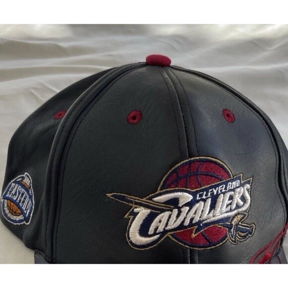 Vintage Cleveland Cavaliers Leather SnapBack Belt Hat Men’s RARE - Picture 4 of 10